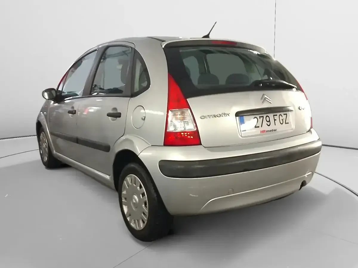 Usado Citroën C3 70 CV (51 kW) 2006 Gris Utilitario