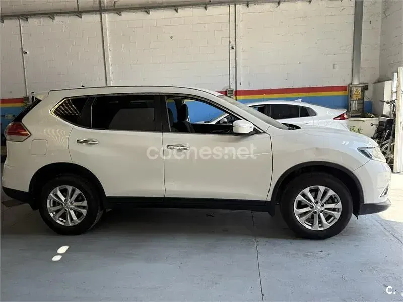 Usado Nissan X-Trail Acenta 130 CV (95 kW) 2017 Blanco SUV