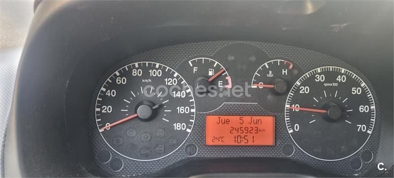 Usado Citroën Nemo Attraction 75 CV (55 kW) 2011 Blanco Monovolumen