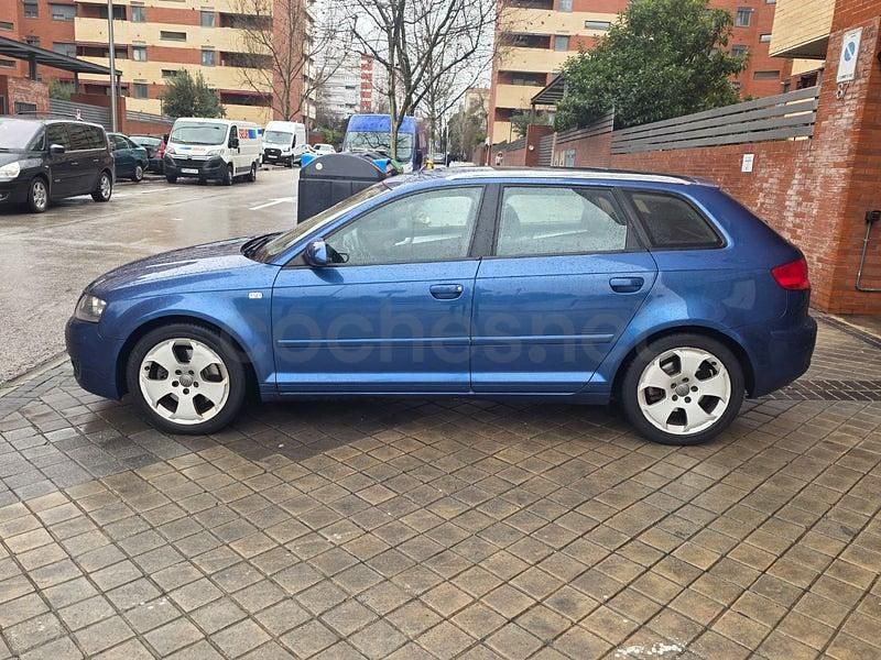 Azul Usado 2006 Audi A3 Ambition Berlina | 4900 € (Super precio) - Imagen 1/4
