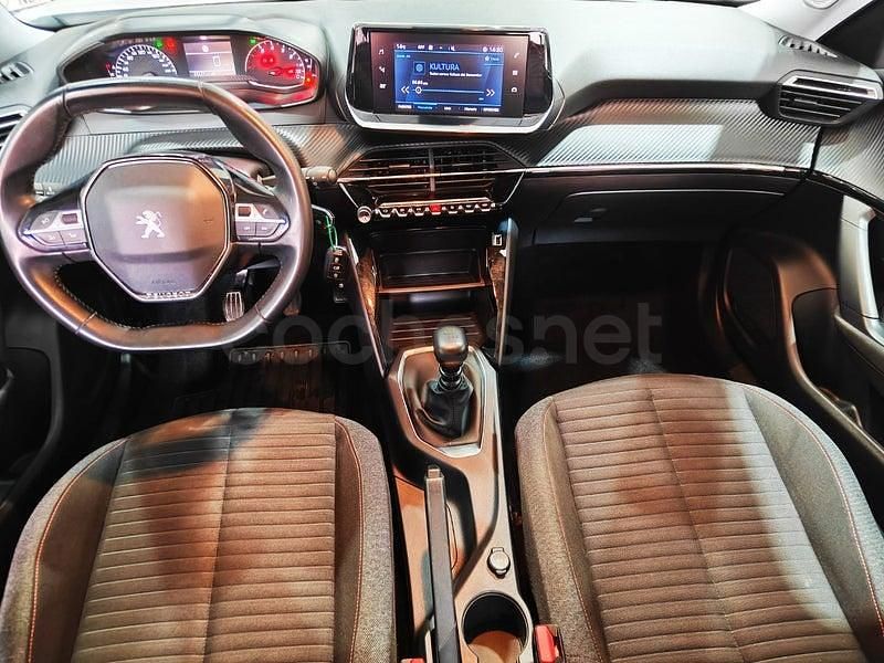 Usado Peugeot 2008 Active 110 CV (80 kW) 2021 Blanco SUV