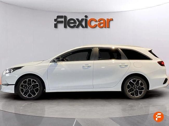 Usado Kia Ceed Style 100 CV (73 kW) 2025 Blanco Utilitario