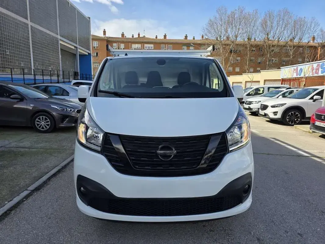 Usado Nissan NV300 Comfort 120 CV (88 kW) 2021 Blanco Van