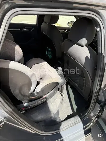 Usado Audi A3 S-Line 116 CV (85 kW) 2018 Gris / plata Berlina