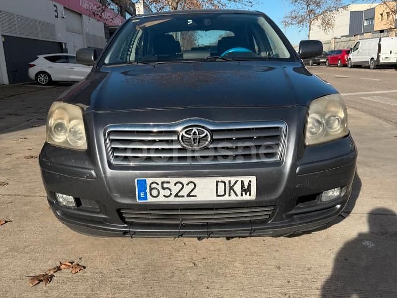 Usado Toyota Avensis Executive 116 CV (85 kW) 2005 Azul Berlina