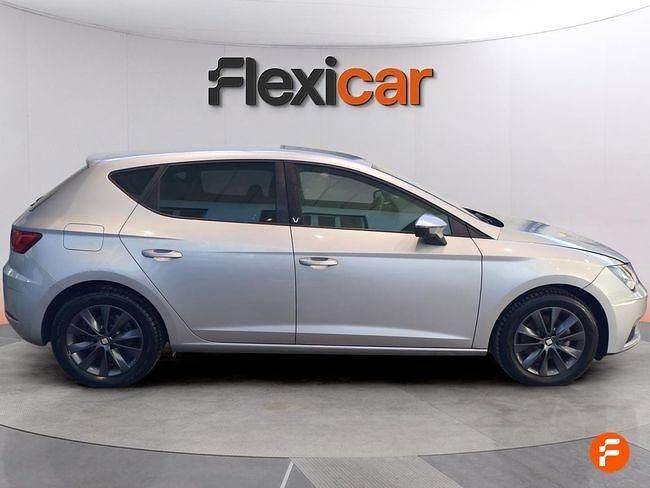 Usado Seat Leon Style 130 CV (95 kW) 2020 Gris