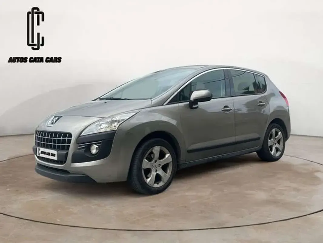 Usado Peugeot 3008 Premium 110 CV (80 kW) 2009 Gris / plata Berlina