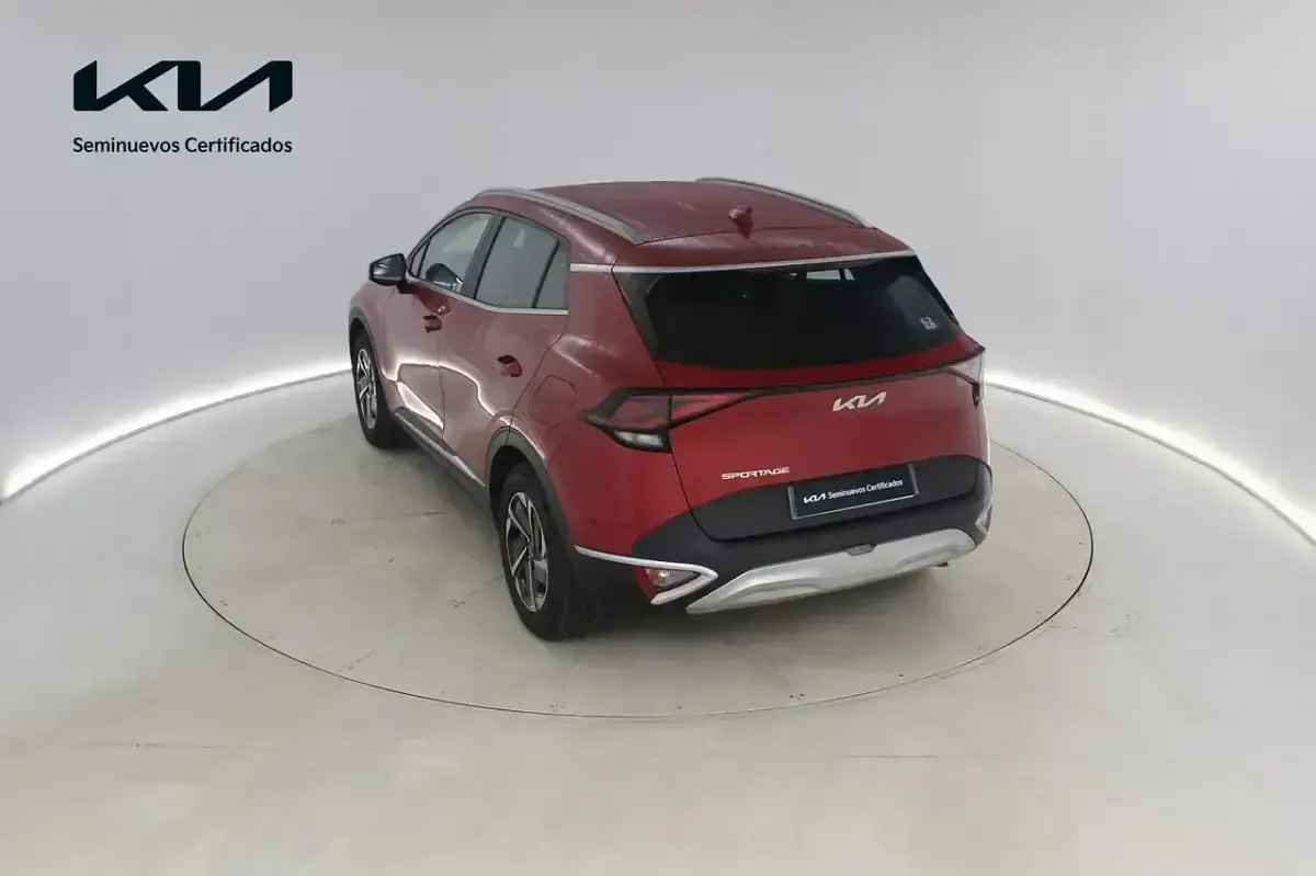 Usado Kia Sportage 150 CV (110 kW) 2024 Rojo SUV
