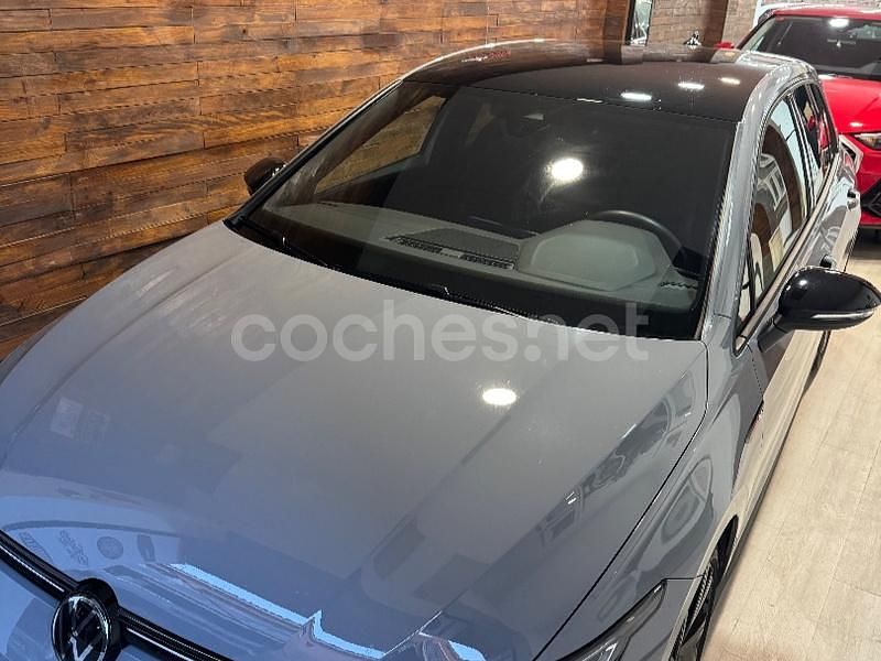 Usado VW Golf VIII GTI Clubsport 301 CV (221 kW) 2024 Gris / plata Berlina
