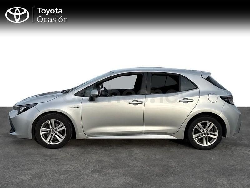 Usado Toyota Corolla Active 122 CV (89 kW) 2021 Gris / plata Berlina