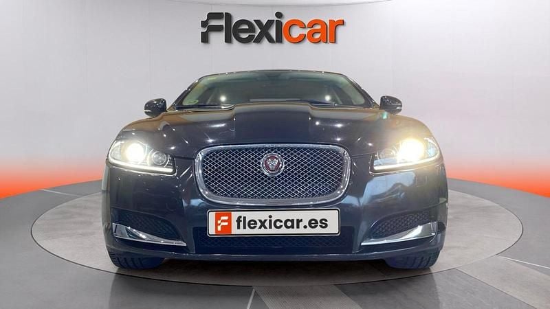 Usado Jaguar XF R-Sport 200 CV (147 kW) 2015 Negro Berlina