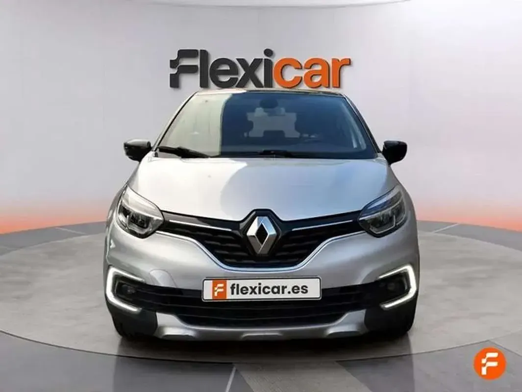 Usado Renault Captur Life 91 CV (66 kW) 2019 Gris SUV