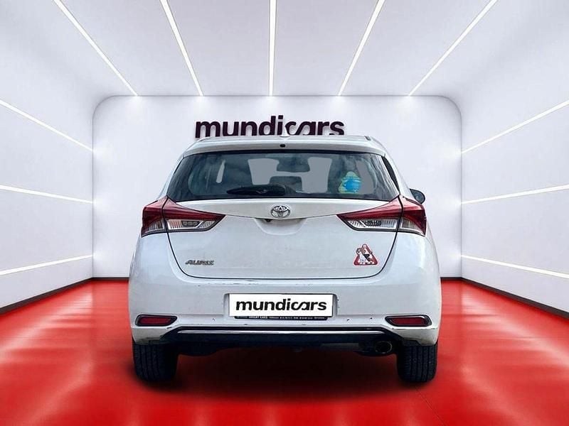 Brugt Toyota Auris Active 116 HK (85 kW) 2017 Hvid Sedan