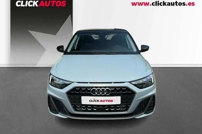 Usado Audi A1 Comfort 116 CV (85 kW) 2025 Rojo SUV