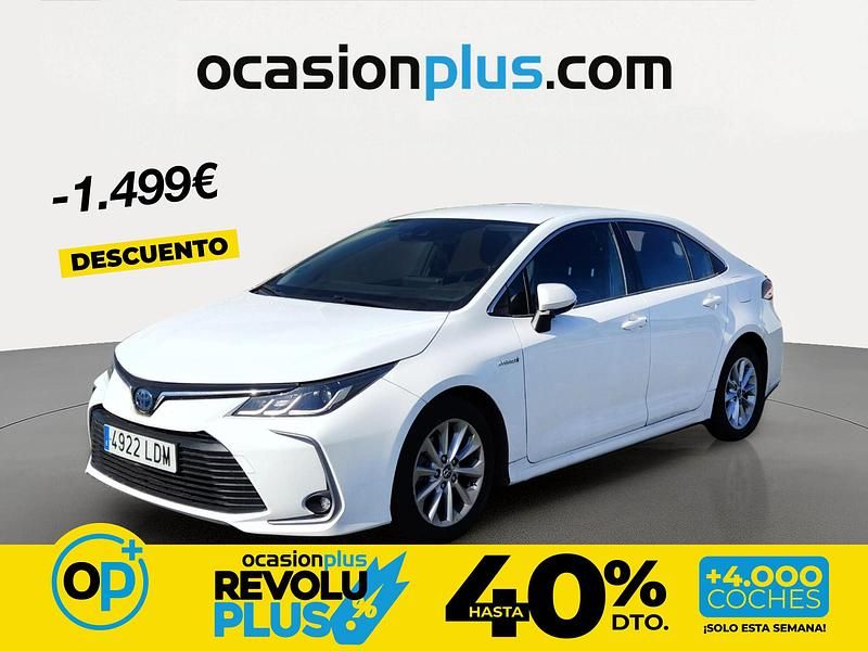 Usado Toyota Corolla Active 122 CV (89 kW) 2019 Blanco Berlina