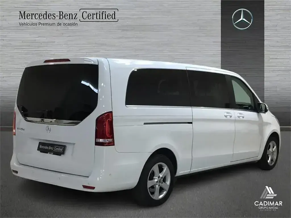 Usado Mercedes V220 163 CV (119 kW) 2023 Blanco Monovolumen