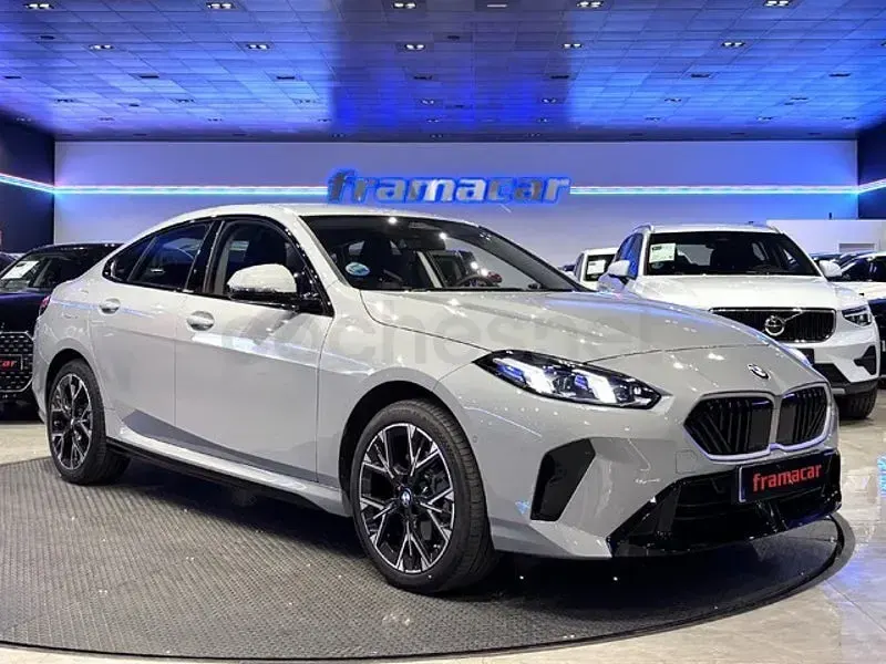 Usado BMW 220 Comfort Edition 170 CV (125 kW) 2025 Gris / plata Coupe