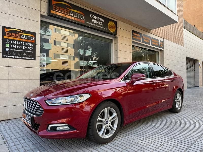 Granate Usado 2017 Ford Mondeo Titanium Berlina | 15.250 € (Buen precio) - Imagen 1/4