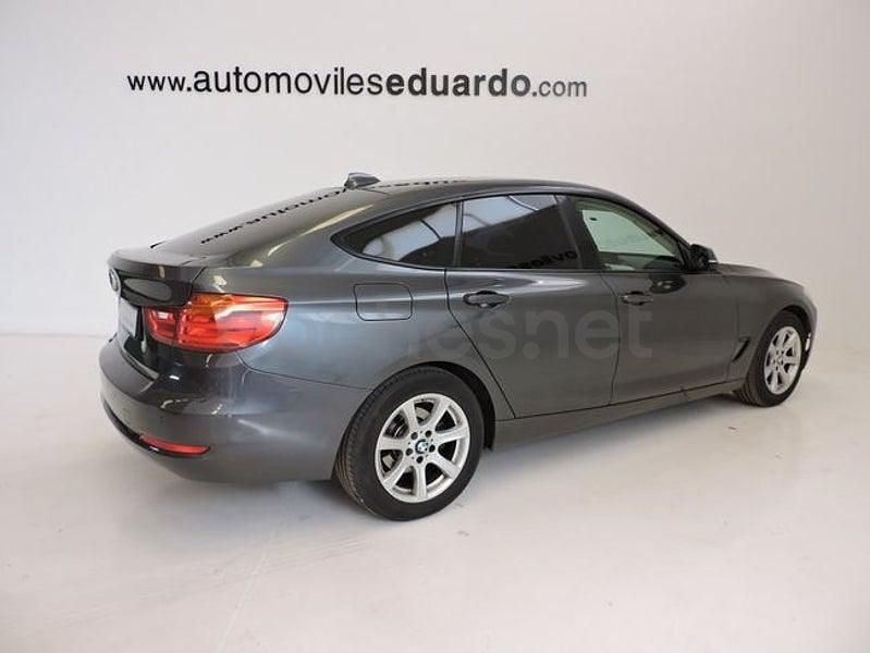 Usado BMW 318 Comfort Edition 143 CV (105 kW) 2015 Gris / plata Berlina