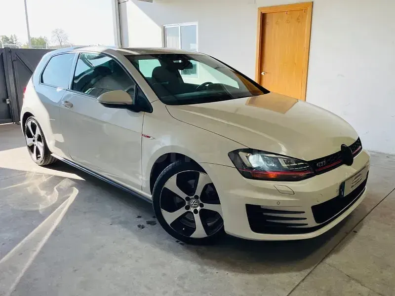 Usado VW Golf VII GTI 220 CV (161 kW) 2014 Blanco Berlina