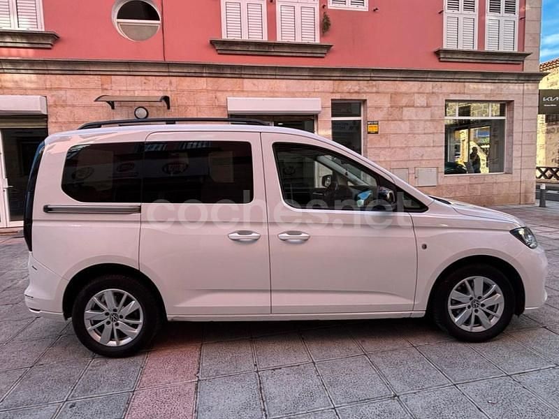 Blanco Usado 2021 VW Caddy Maxi Monovolumen | 21.900 € (Precio justo) - Imagen 1/4