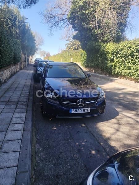 Usado Mercedes C220 170 CV (125 kW) 2019 Azul Familiar
