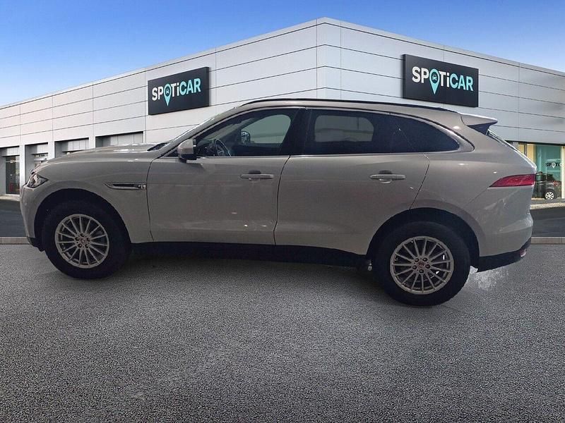 Usado Jaguar F-Pace Prestige 180 CV (132 kW) 2020 Gris / plata SUV
