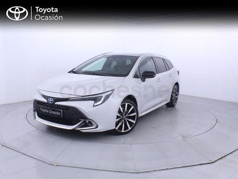 Usado Toyota Corolla Sport 178 CV (130 kW) 2025 Gris / plata Familiar