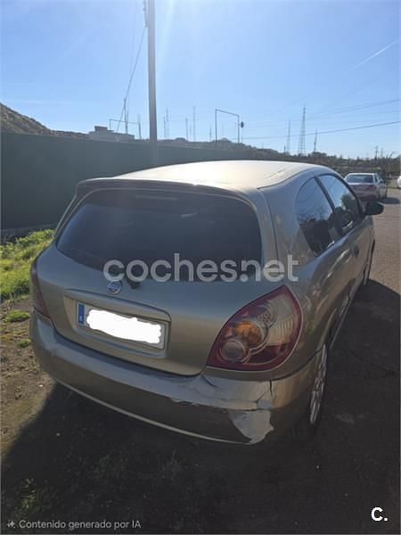 Usado Nissan Almera Visia 98 CV (72 kW) 2004 Beige Berlina