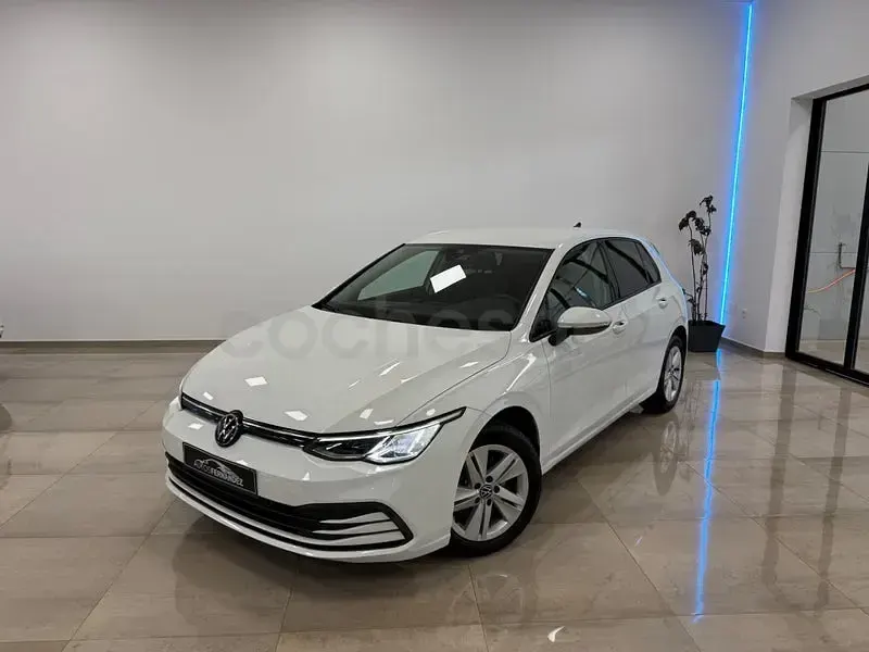 Usado VW Golf VIII Life 110 CV (80 kW) 2023 Blanco Berlina