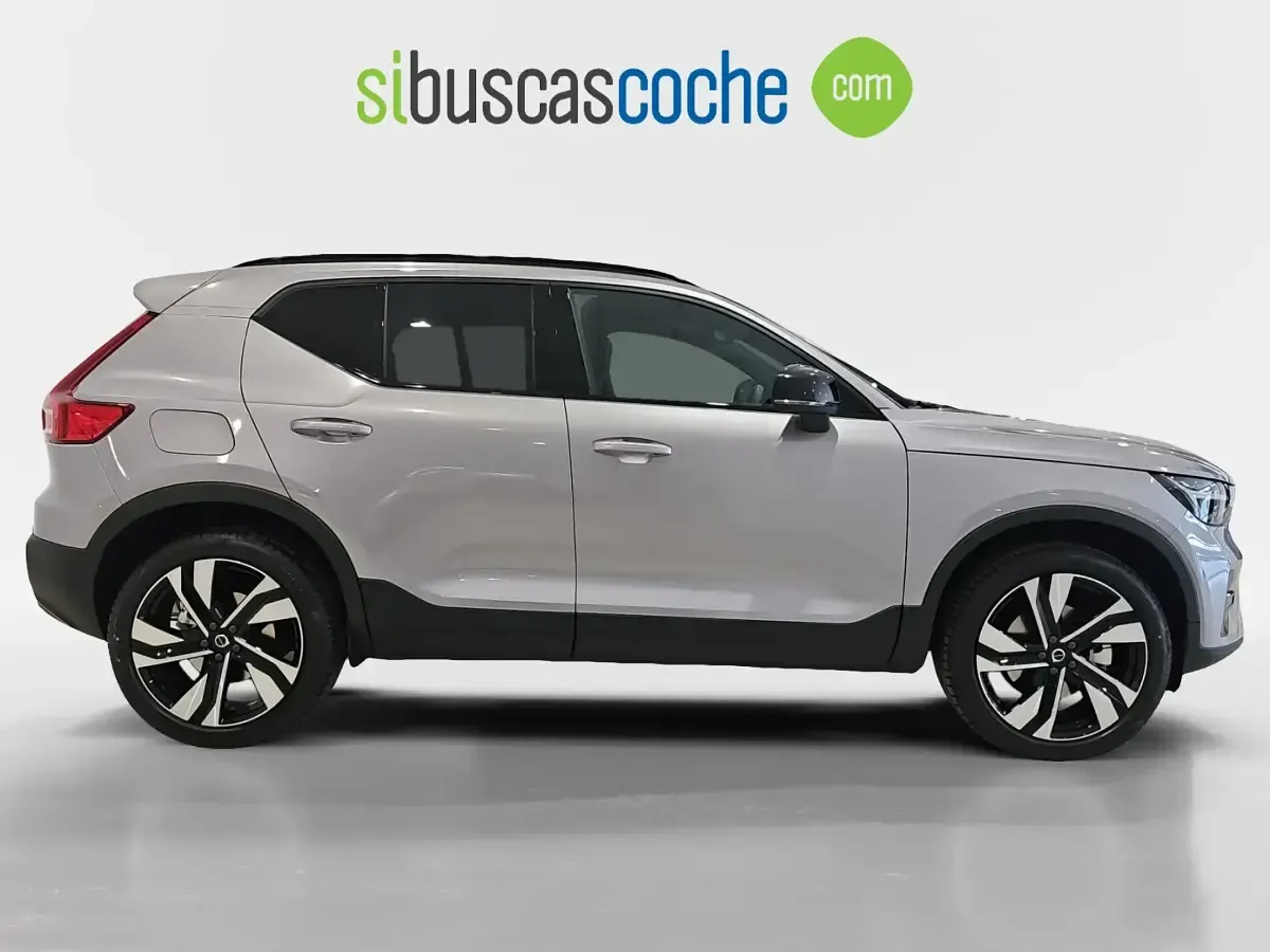Nuevo Volvo XC40 Plus 163 CV (119 kW) 2026 Gris/plata SUV