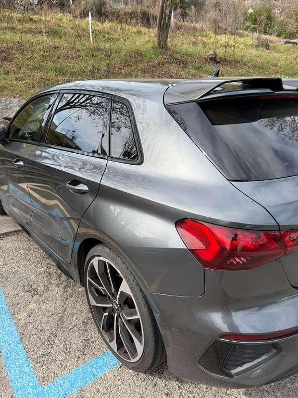 Usado Audi A3 Sportback Premium 150 CV (110 kW) 2022 Gris Utilitario