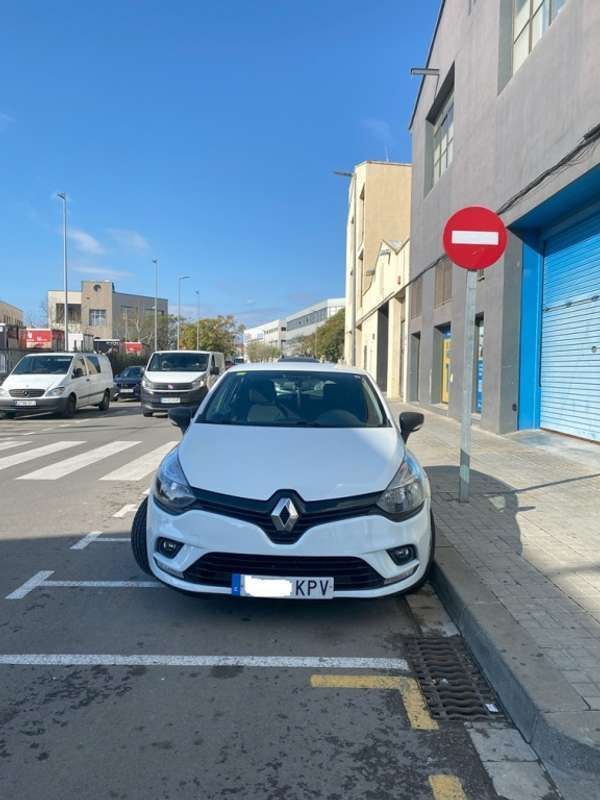 Blanco Usado 2018 Renault Clio IV Business Utilitario | 10.950 € (Un poco caro) - Imagen 1/4
