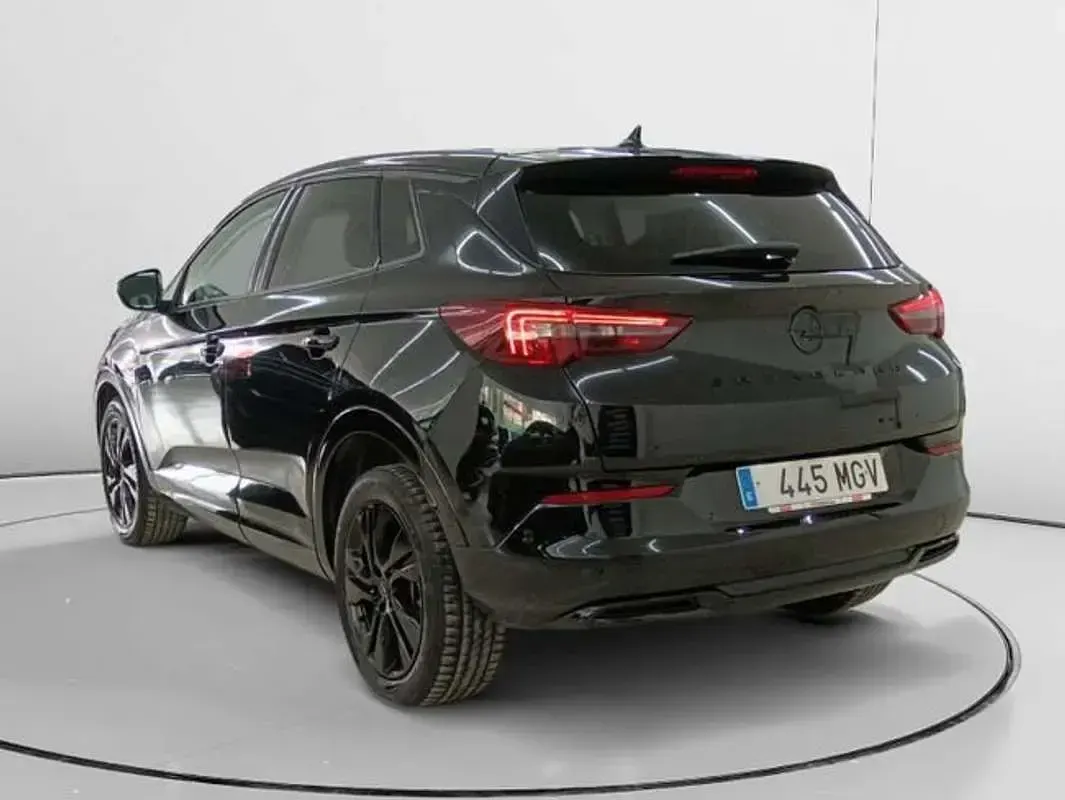 Usado Opel Grandland X GS Line 131 CV (96 kW) 2023 Blanco SUV