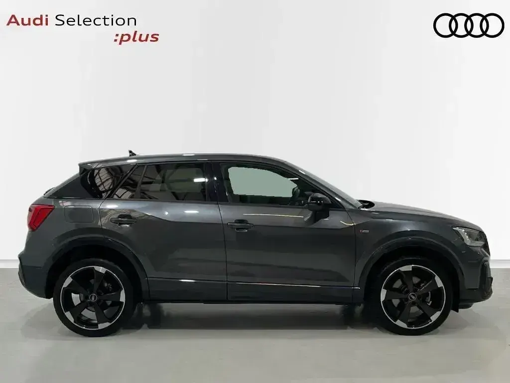 Usado Audi Q2 S-Line 150 CV (110 kW) 2022 Gris SUV