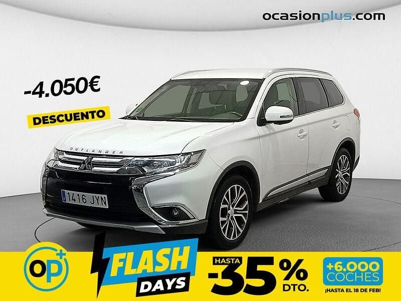 Usado Mitsubishi Outlander Motion 150 CV (110 kW) 2017 Blanco SUV
