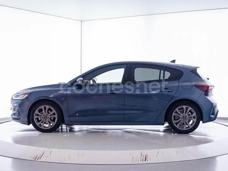 Usado Ford Focus ST-Line X 125 CV (91 kW) 2023 Azul Berlina