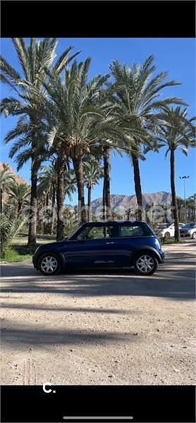 Usado Mini ONE 90 CV (66 kW) 2004 Azul Utilitario
