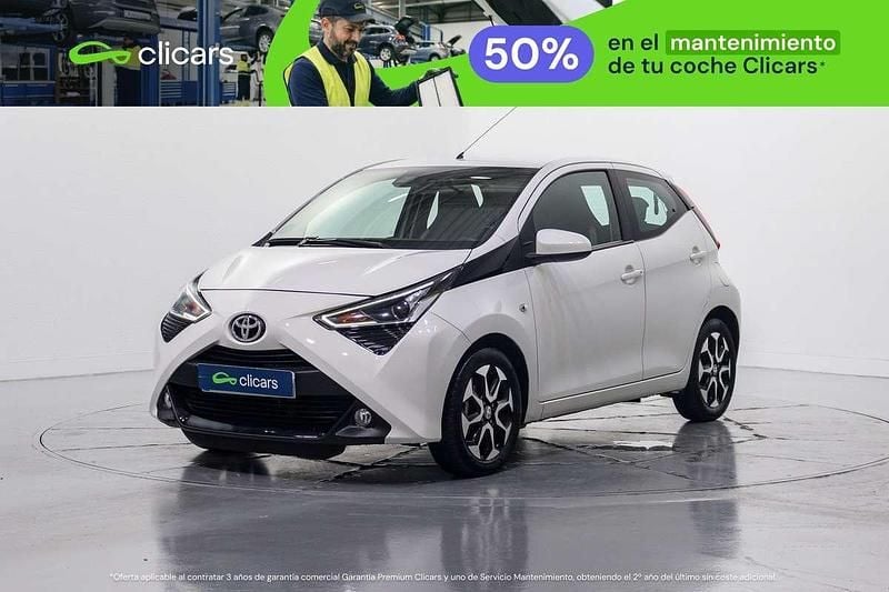 Usado Toyota Aygo X-play 72 CV (52 kW) 2019 Blanco Utilitario