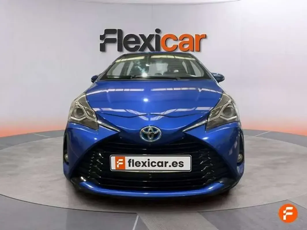 Usado Toyota Yaris Business Edition 116 CV (85 kW) 2020 Azul Utilitario