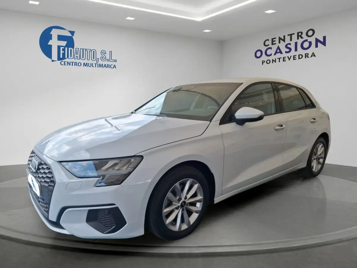 Usado Audi A3 150 CV (110 kW) 2022 Blanco Berlina
