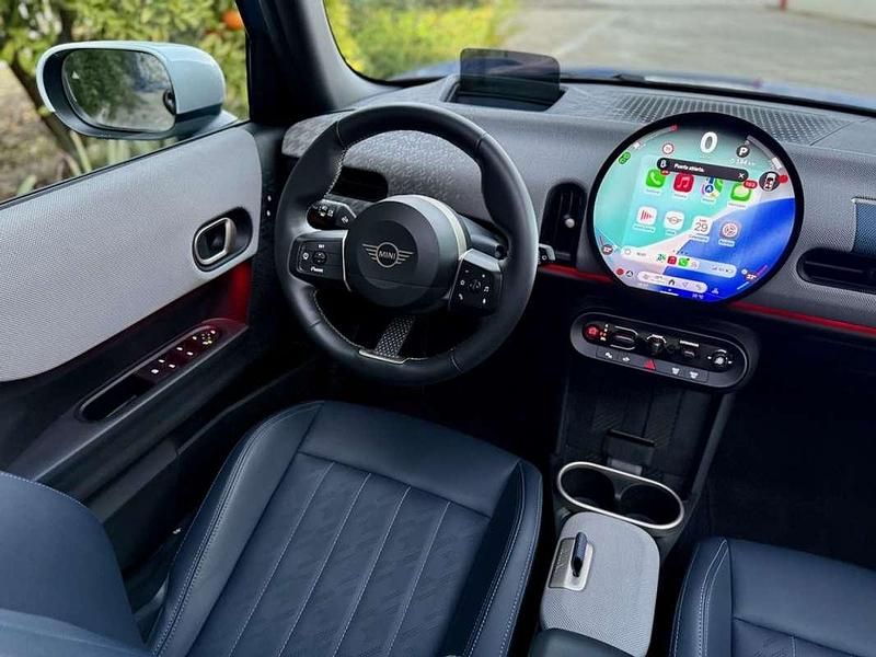 Usado Mini Cooper Favoured 156 CV (114 kW) 2025 Azul Utilitario