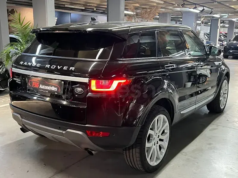 Usado Land Rover Range Rover evoque HSE 150 CV (110 kW) 2015 Negro SUV