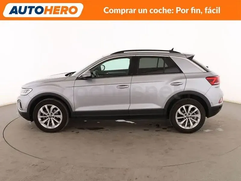 Usado VW T-Roc Life 150 CV (110 kW) 2022 Gris / plata SUV