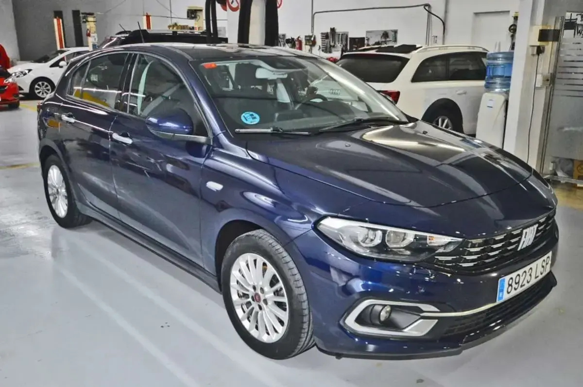 Usado Fiat Tipo 99 CV (72 kW) 2021 Azul Utilitario