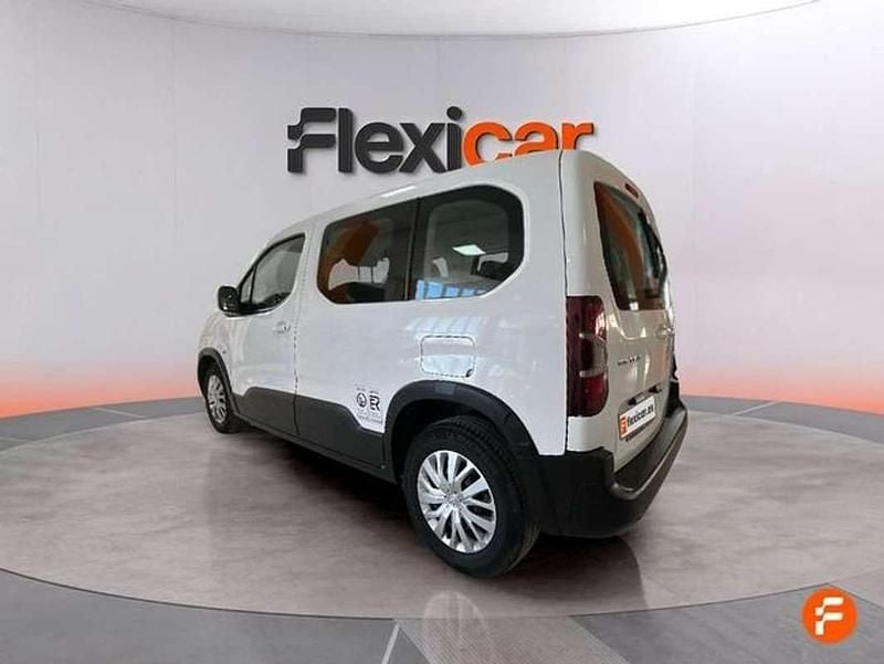 Usado Peugeot Rifter Active 101 CV (74 kW) 2021 Blanco Monovolumen