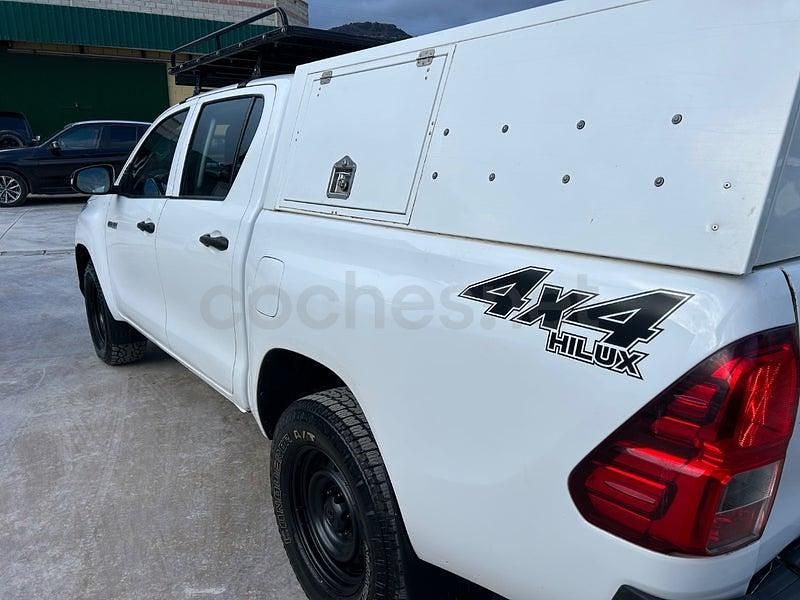 Usado Toyota HiLux 150 CV (110 kW) 2017 Blanco Recogida