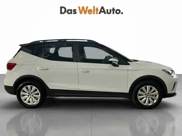 Usado Seat Arona Style Plus 115 CV (84 kW) 2026 Blanco SUV