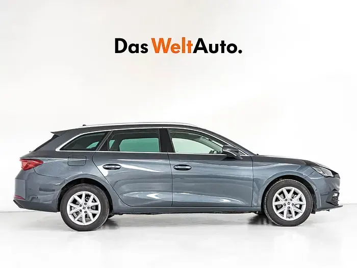 Usado Seat Leon Style 116 CV (85 kW) 2025 Gris
