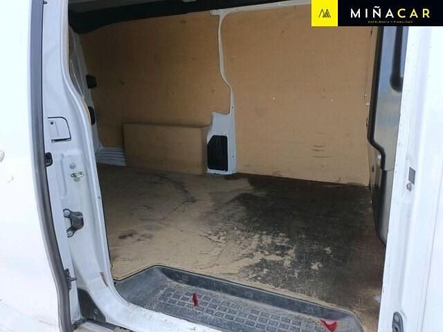 Usado Opel Vivaro 102 CV (75 kW) 2022 Blanco Monovolumen